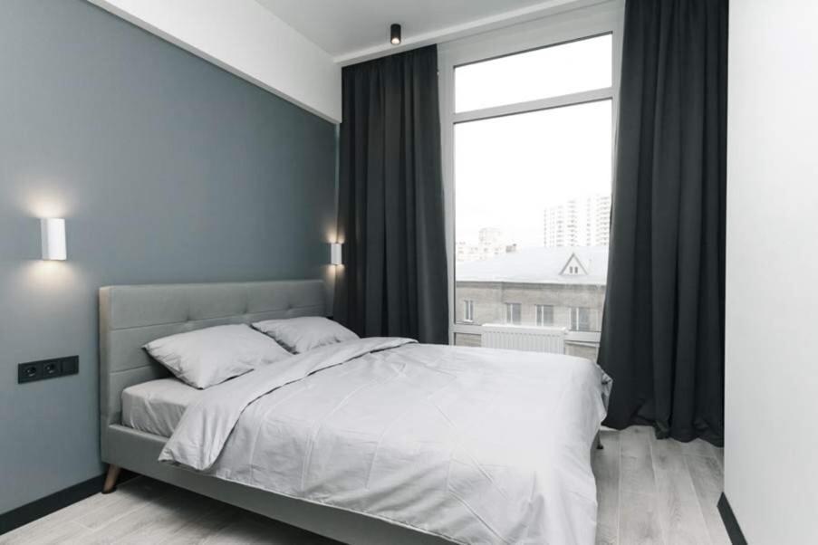 Hotrent Pechersk Lesy 20/22 Kiev Esterno foto